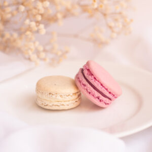 Photo de ambiance : macarons macarons divers parfums par la chocolaterie artisanale Le Cacaotier.