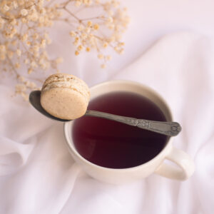 Photo de ambiance : macarons macarons divers parfums par la chocolaterie artisanale Le Cacaotier.