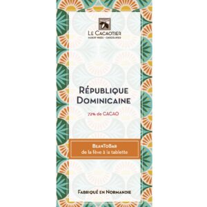 Photo de packshot : tablette bean to bar tablette bean to bar république dominicaine 72% par la chocolaterie artisanale Le Cacaotier.